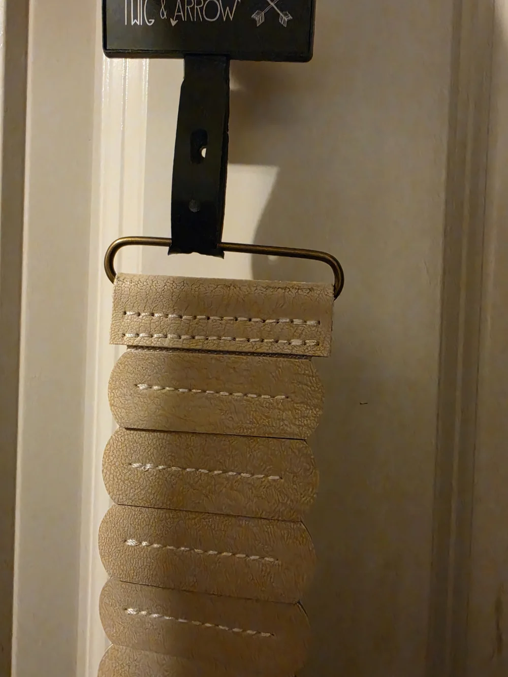 Beige Scalloped Twig & Arrow Elastic Stretch Belt